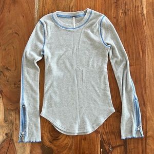 Womens Free People thermal. Like new condition. Size M.
